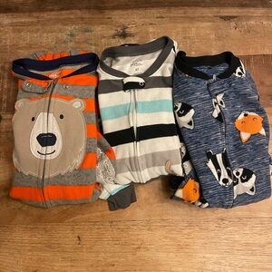 Carter’s footie PJs 4t